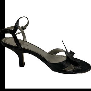 Tradition Black Silk Fabric Material Sandal Size 6.5